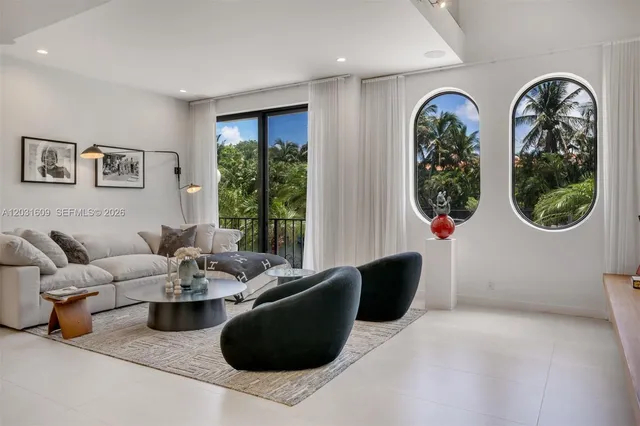 4-bedroom rental at 10659 NE Quaybridge Court #C5, Miami