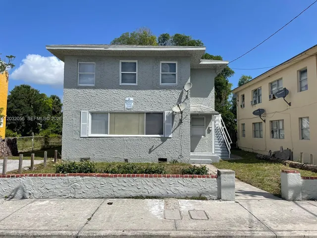 3-bedroom rental at 817 4th Street #817, West Palm Beach