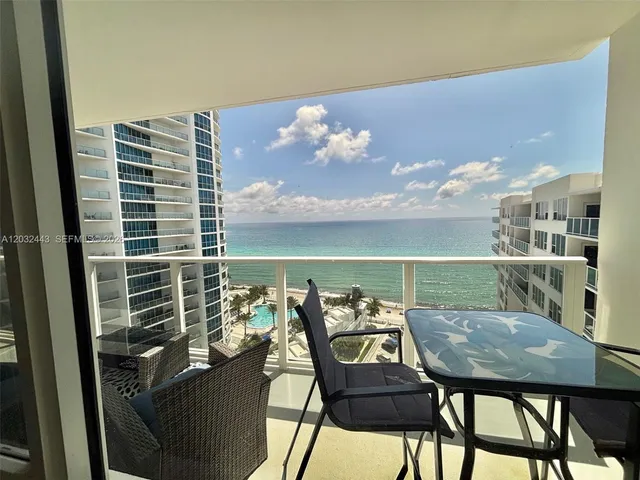 2-bedroom rental at 3505 S Ocean Drive #1506, Hollywood