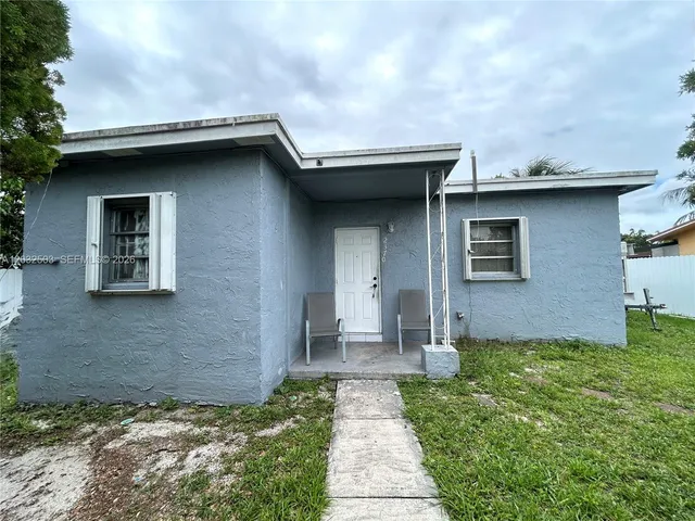2-bedroom rental at 2370 NW 153rd Street, Miami Gardens