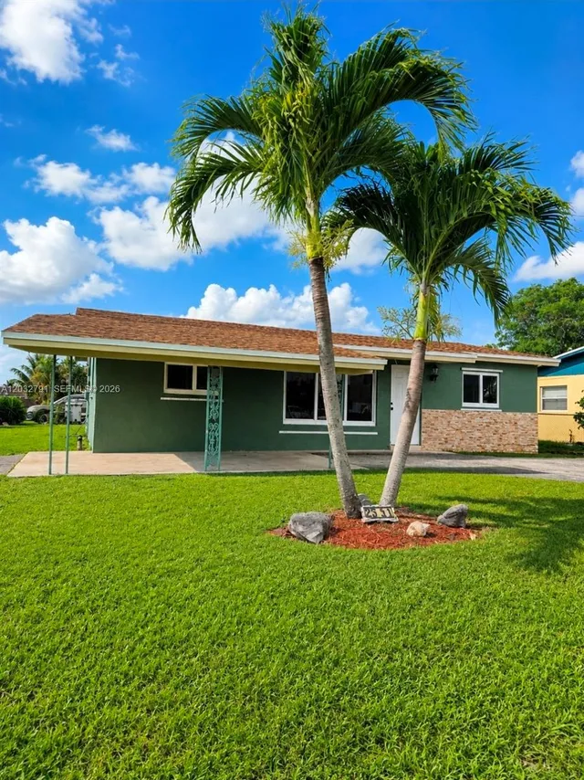 4-bedroom rental at 2350 NW 12th Court #0, Pompano Beach