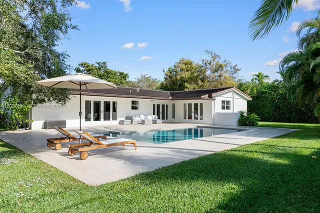 4-bedroom rental at 7360 SW 115th Street, Pinecrest