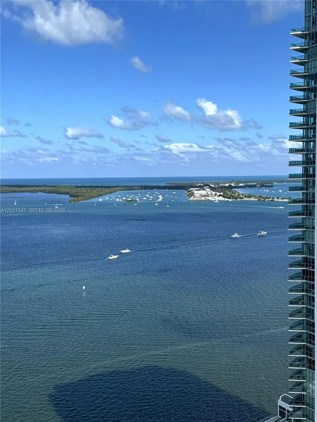 1-bedroom rental at 1200 Brickell Bay Drive #3903, Miami