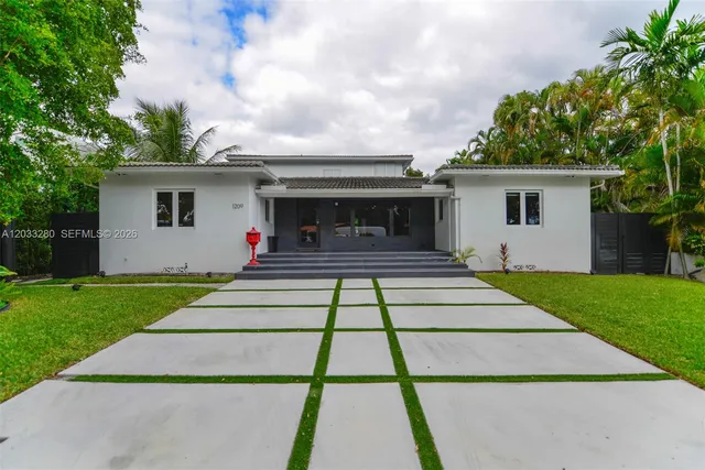 5-bedroom rental at 1209 NE 96th Street #1209, Miami Shores