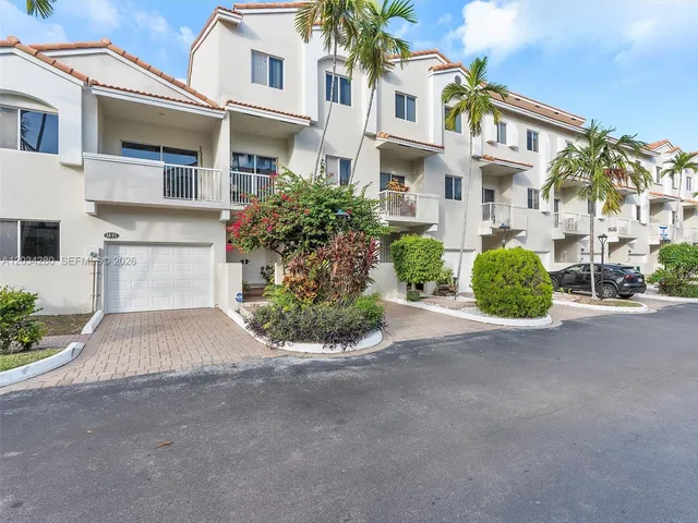 4-bedroom rental at 21399 Marina Cove Circle #M12, Aventura
