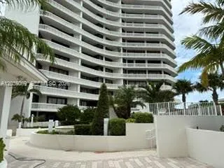 2-bedroom rental at 3000 Island Boulevard #603, Aventura