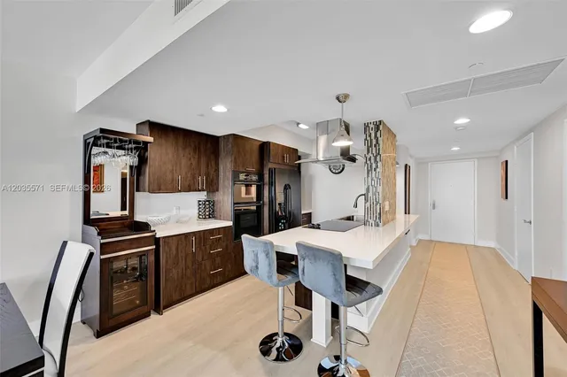 3-bedroom rental at 1850 S Ocean Drive #1907, Hallandale Beach