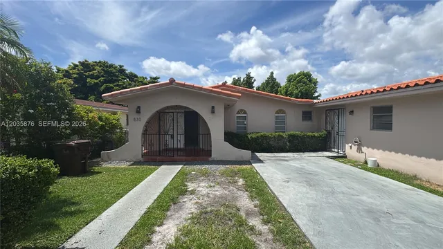 3-bedroom rental at 830 W 75th Street #1, Hialeah
