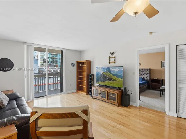 1-bedroom rental at 3588 Collins Avenue #504, Miami Beach
