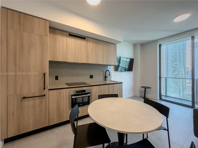 1-bedroom rental at 121 NE 5th Street #2211, Miami