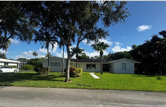 3-bedroom rental at 7361 SW 117th Terrace, Pinecrest
