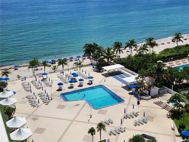 2-bedroom rental at 2030 S Ocean Drive #1718, Hallandale Beach
