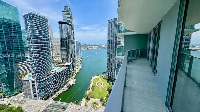 2-bedroom rental at 77 SE 5th Street #4002, Miami