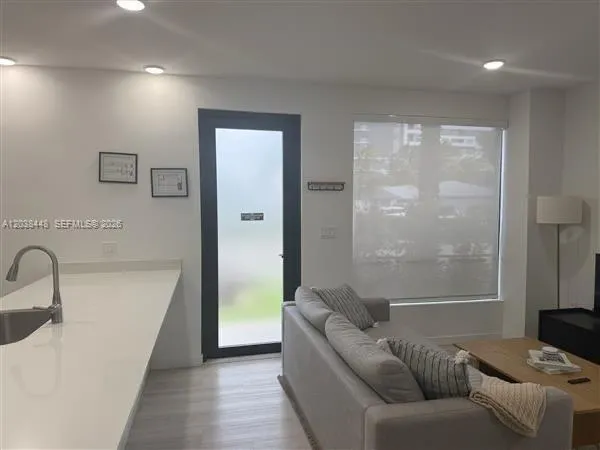 1-bedroom rental at 2201 Polk Street #101, Hollywood