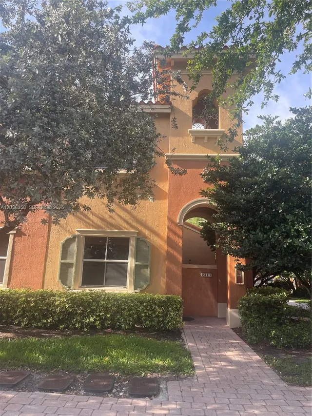 3-bedroom rental at 2321 Mariner Court #2810, Fort Lauderdale