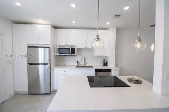 3-bedroom rental at 11576 NW 42nd Street #11576, Coral Springs