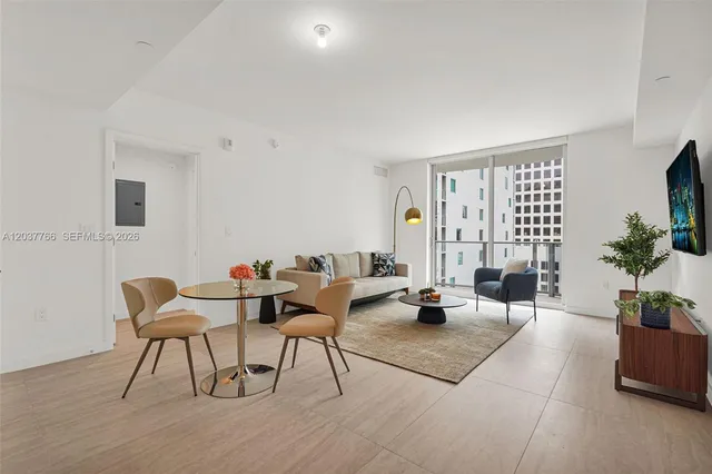 1-bedroom rental at 77 SE 5th Street #3714, Miami