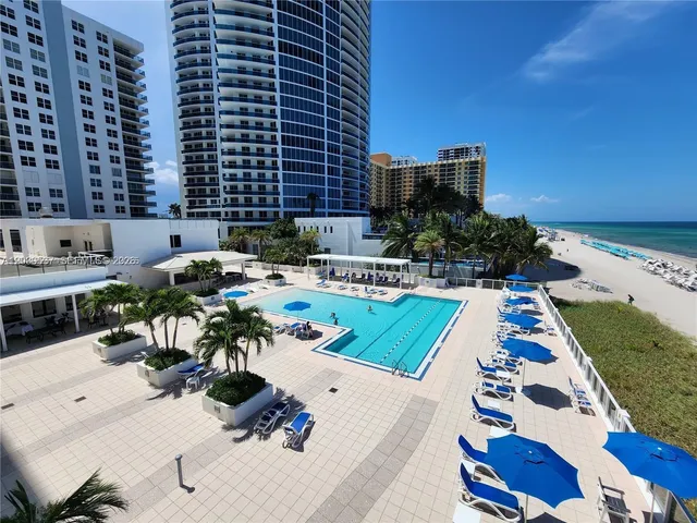 2-bedroom rental at 2751 S Ocean Drive #1406S, Hollywood