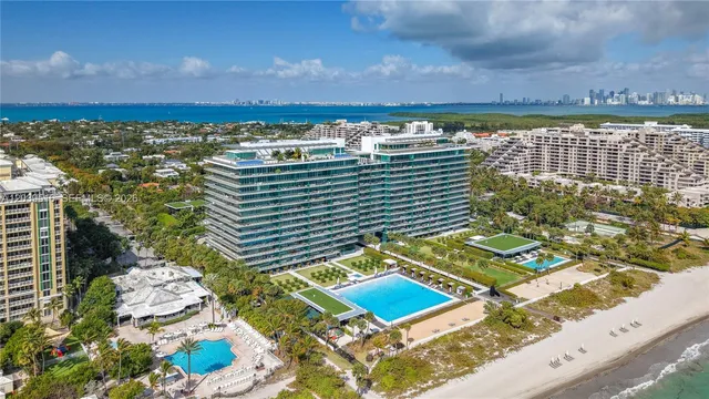 2-bedroom rental at 350 Ocean Drive #305N, Key Biscayne