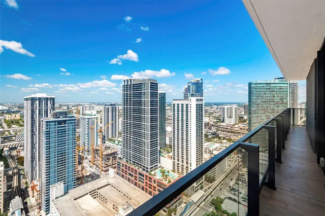 3-bedroom rental at 398 NE 5th Street #4001, Miami