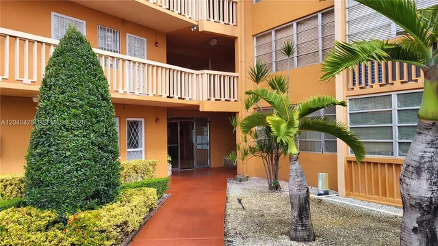 1-bedroom rental at 1591 NE Miami Gardens Drive #306, Miami