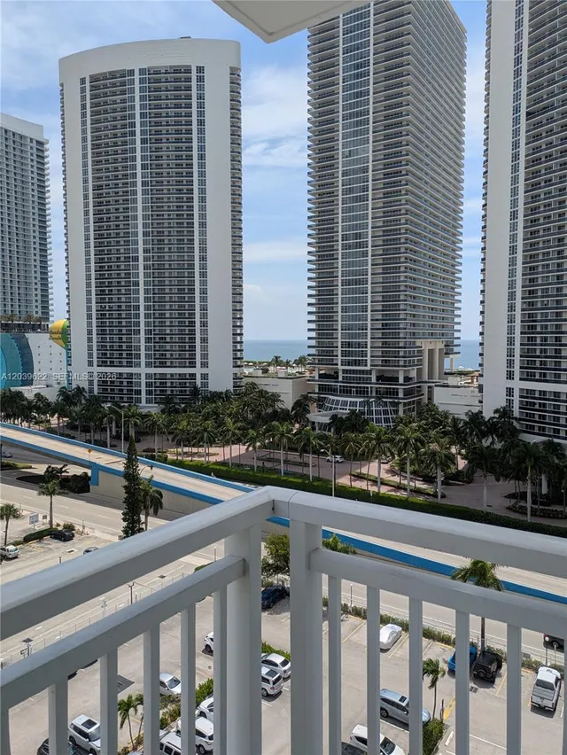 2-bedroom rental at 1849 S Ocean Drive #1407, Hallandale Beach