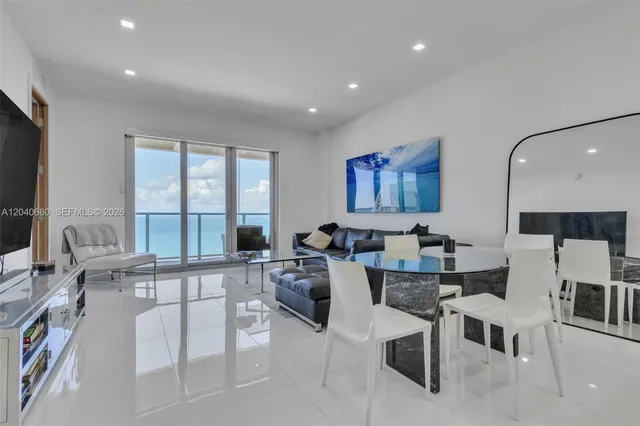 2-bedroom rental at 5701 Collins Avenue #PH08, Miami Beach