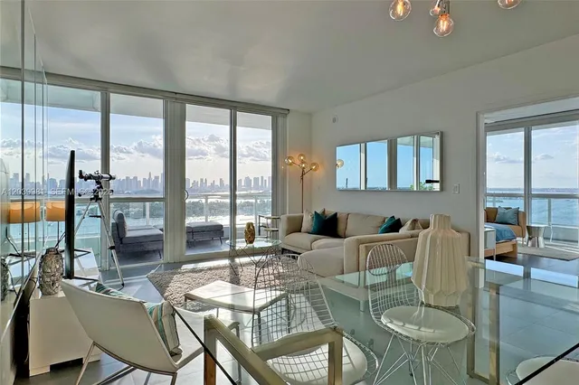 2-bedroom rental at 540 W Ave 2114 #2114, Miami Beach