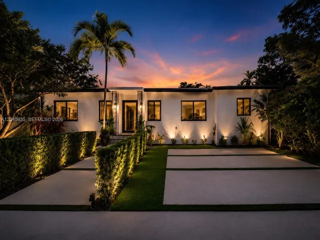 3-bedroom rental at 375 SW 32nd Road, Miami