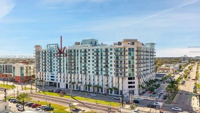 2-bedroom rental at 140 S Dixie Hwy 921 #921, Hollywood