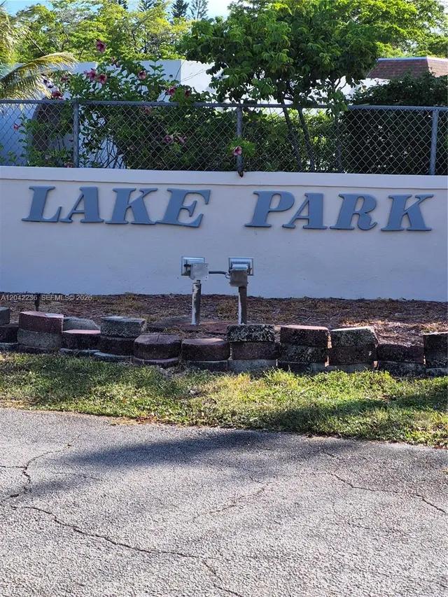 2-bedroom rental at 942 NE 199th Street #4G, Miami