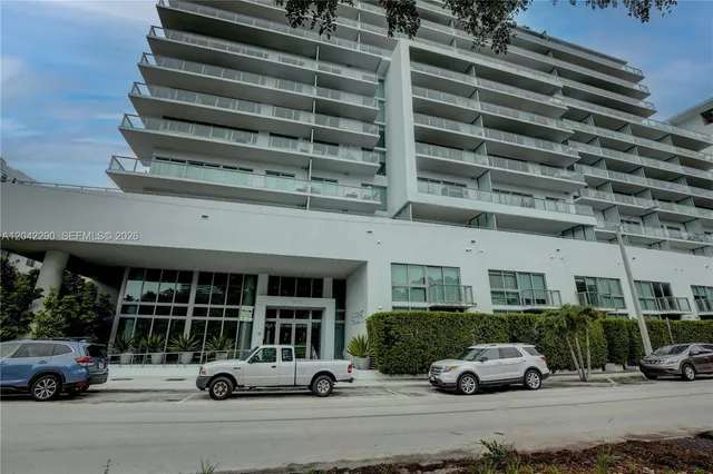 2-bedroom rental at 1600 SW 1st Avenue #TH09, Miami