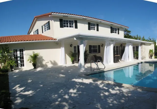 4-bedroom rental at 7240 SW 119th Street, Pinecrest