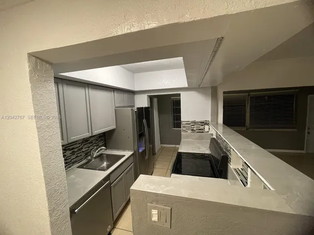 1-bedroom rental at 20490 NW 7th Avenue #5, Miami Gardens