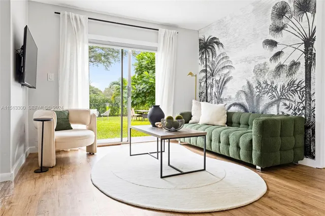 3-bedroom rental at 20075 SW 87th Place #Left Side, Cutler Bay