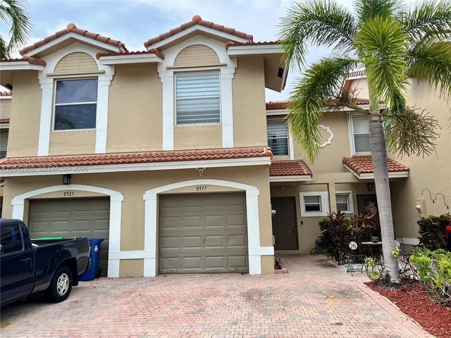 3-bedroom rental at 8917 NW 54th Street, Sunrise