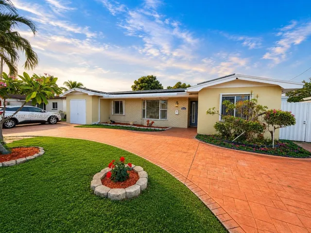3-bedroom rental at 7513 Grant Court #A, Hollywood