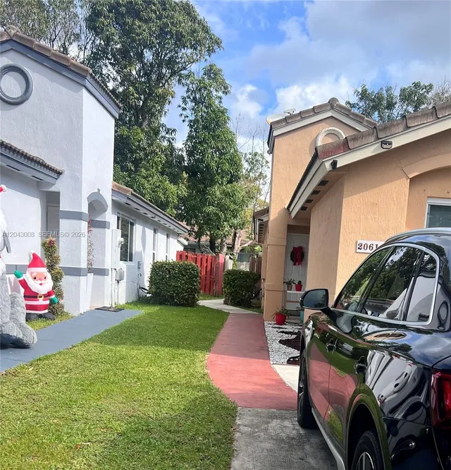 1-bedroom rental at 20613 SW 93rd Avenue #2, Cutler Bay