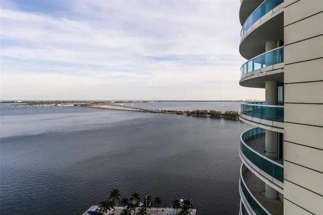 2-bedroom rental at 2127 Brickell Avenue #2504, Miami