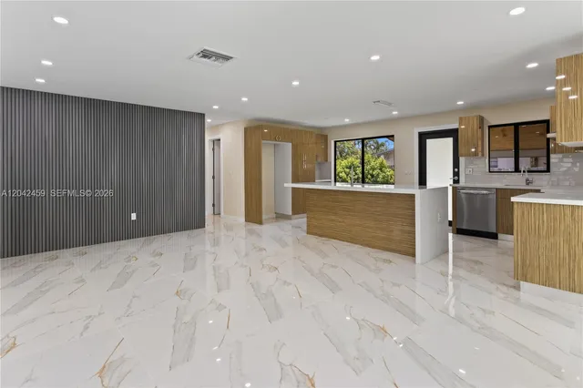 4-bedroom rental at 21330 NE 26 Avenue #0, Aventura