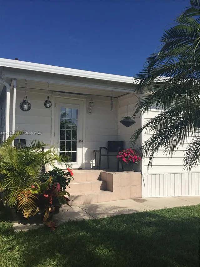 3-bedroom rental at 5125 SW 26th Court #., Hollywood