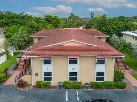 3-bedroom rental at 8303 W Sample Road #04, Coral Springs