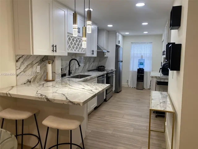 2-bedroom rental at 2029 N Ocean Boulevard #109, Fort Lauderdale