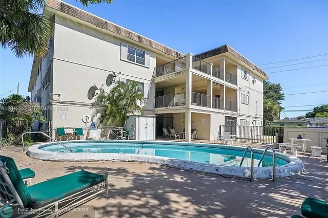 1-bedroom rental at 348 S Federal Hwy 31 #31, Dania Beach