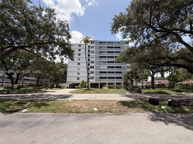 2-bedroom rental at 3301 Spanish Moss Terrace #306, Lauderhill