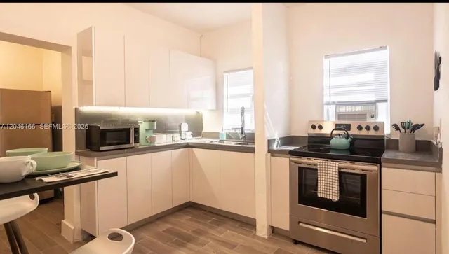 3-bedroom rental at 27 NE 60th Terrace #2, Miami