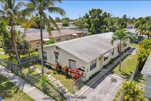 3-bedroom rental at 841 SW 7th Street #C, Pompano Beach