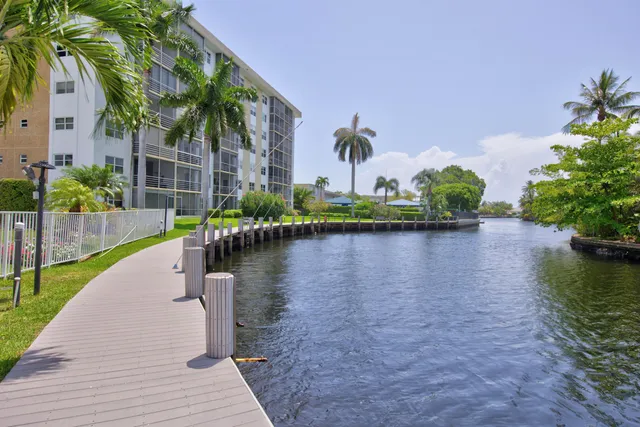 2-bedroom home at 3010 NE 16th Avenue #502, Oakland Park