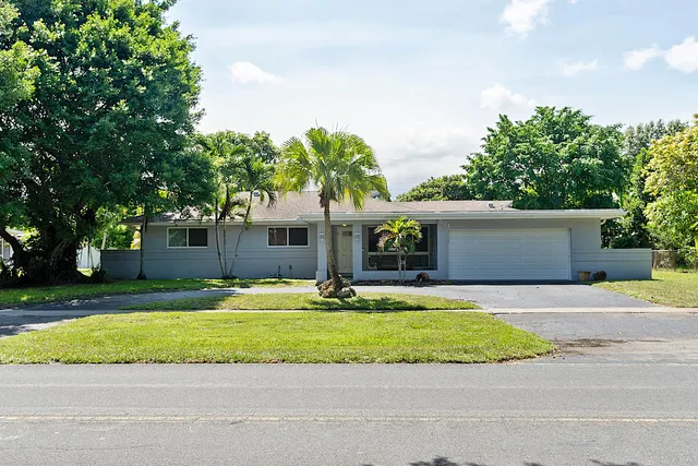 3-bedroom home at 521 SW 59th Avenue, Plantation