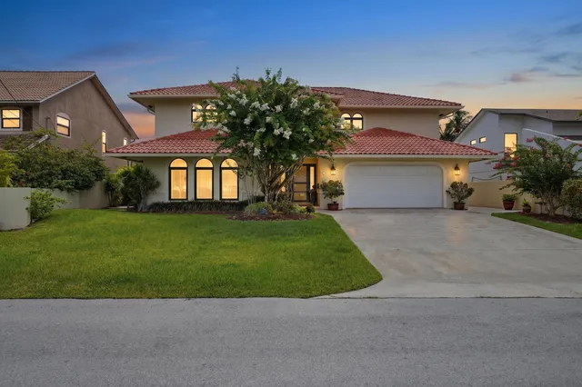 4-bedroom home at 370 SE 13th Avenue, Pompano Beach